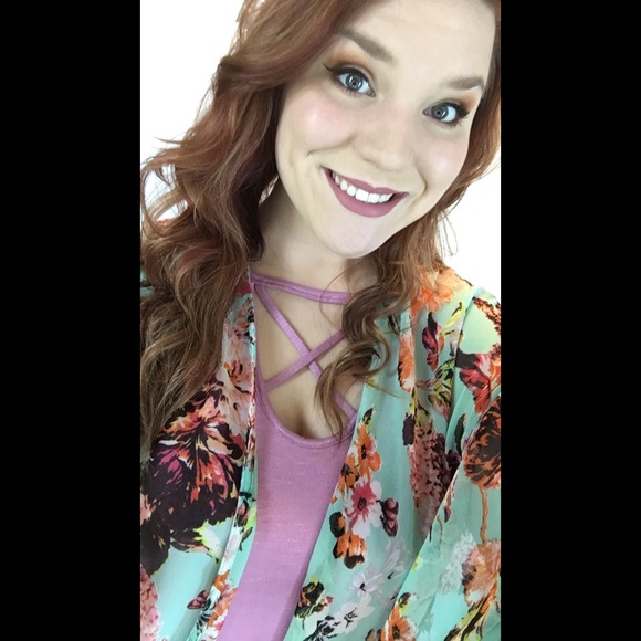 Meet your Posher, Jessica - Picture 1 of 1